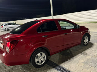 Chevrolet Aveo foto 7