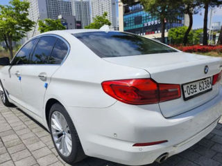 BMW 5 Series foto 2