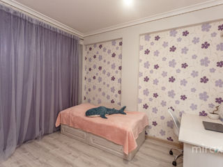 Apartament cu 4 camere, 105 m², Buiucani, Chișinău foto 7
