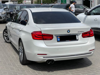 BMW 3 Series foto 4