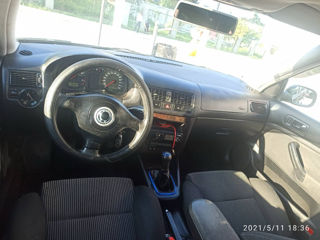 Volkswagen Golf foto 8