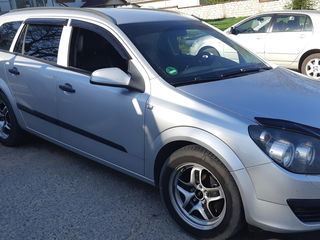 Opel Astra foto 2