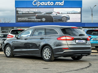 Ford Mondeo foto 2