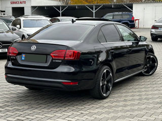 Volkswagen Jetta foto 5