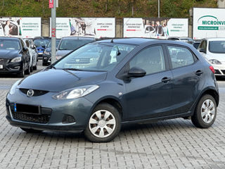 Mazda 2 foto 3