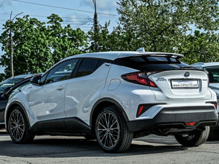 Toyota C-HR фото 5