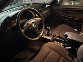 BMW 3 Series foto 6