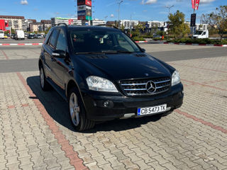 Mercedes M-Class foto 2