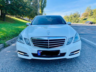 Mercedes E-Class foto 2