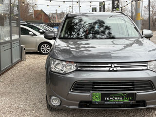 Mitsubishi Outlander foto 4