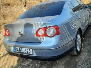 Volkswagen Passat foto 4