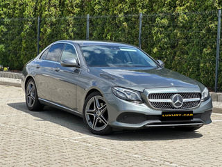 Mercedes E-Class foto 2