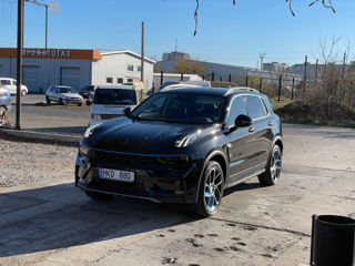 Lynk & Co 01 foto 2