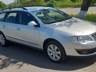 Volkswagen Passat foto 3