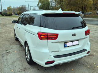 KIA Carnival foto 6