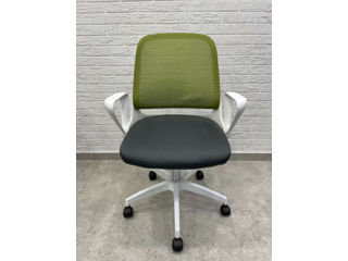 SmartPoint White - 2'200 lei. Fotolii si scaune pentru birou. Livrare gratis! foto 3