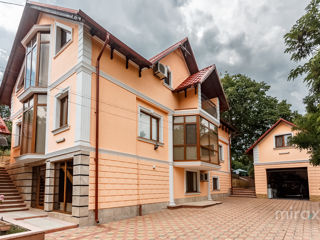 Se vinde casă în Vadul lui Vodă, 280 000 euro!