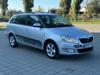 Skoda Fabia foto 2