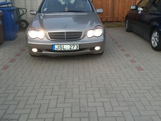 Mercedes C Class foto 6