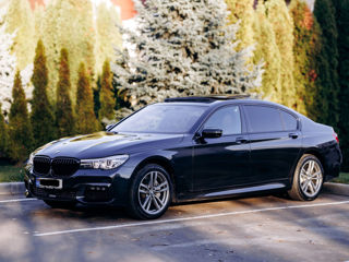 BMW 7 Series foto 10