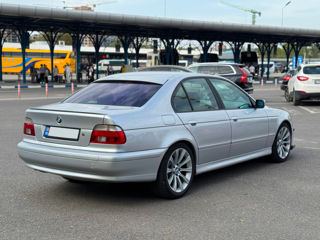 BMW 5 Series foto 6