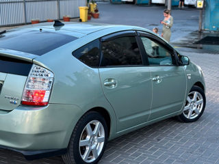 Toyota Prius foto 6