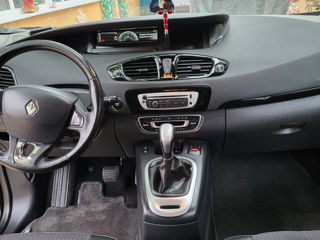 Renault Grand Scenic foto 4