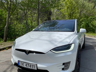 Tesla Model X foto 4