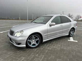 Mercedes C-Class foto 8