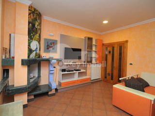 Apartament în 2 nivele, V. Alecsandri, 450 € ! foto 5