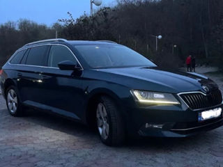 Skoda Superb foto 3