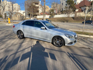 Mercedes E Class foto 2