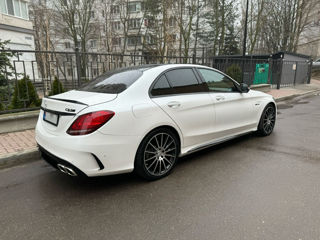 Mercedes C-Class foto 3