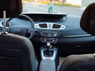 Renault Scenic foto 9