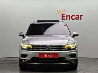 Volkswagen Tiguan foto 3