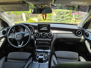 Mercedes C-Class foto 4