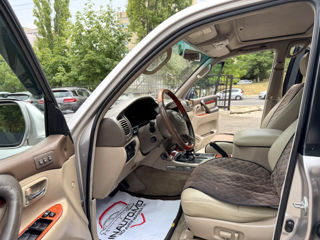 Toyota Land Cruiser фото 4