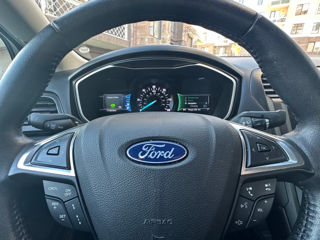 Ford Fusion foto 14