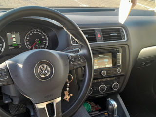 Volkswagen Jetta foto 4