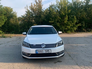 Volkswagen Passat foto 2