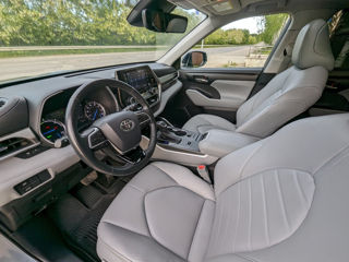 Toyota Highlander foto 8