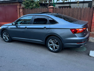 Volkswagen Jetta foto 8