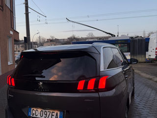 Peugeot 5008 foto 3