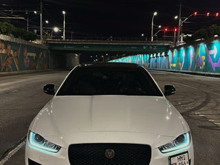 Jaguar XE фото 0