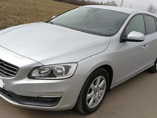 Volvo S60 foto 1