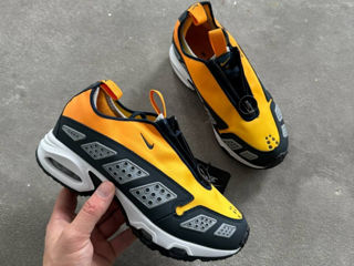 Nike Air Max SNDR Yellow/Black Unisex foto 2