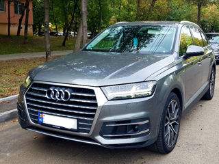 Audi Q7 foto 1