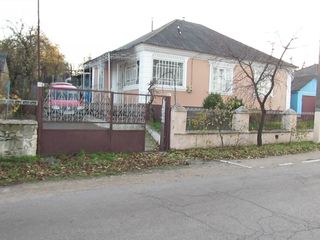 Se vinde casă de locuit, satul Vălcineț r. Ocnița, detalii in privat foto 1