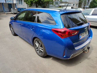 Toyota Auris foto 4