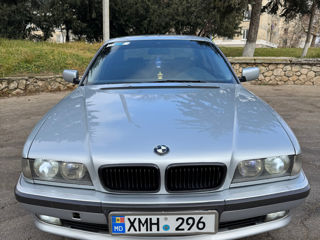 BMW 7 Series foto 5